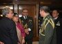La embajadora de Indonesia y el agregado militar en Madrid saludan a los asistentes al acto